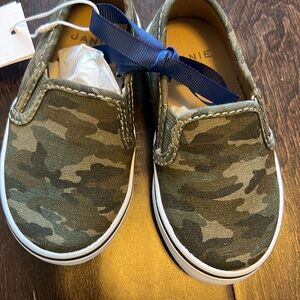 NWT Janie and Jack Baby Boys Camo Slip On Sneakers!